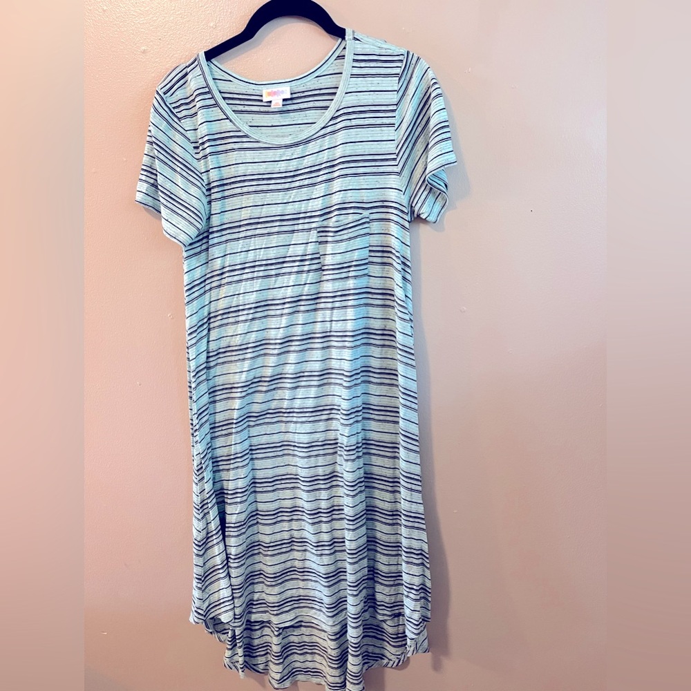 XS LulaRoe Carly dress